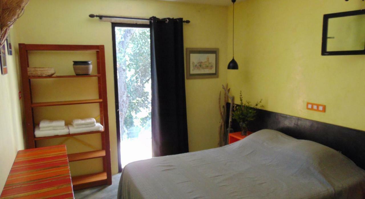 Les Oliviers Bed and Breakfast Casta Εξωτερικό φωτογραφία